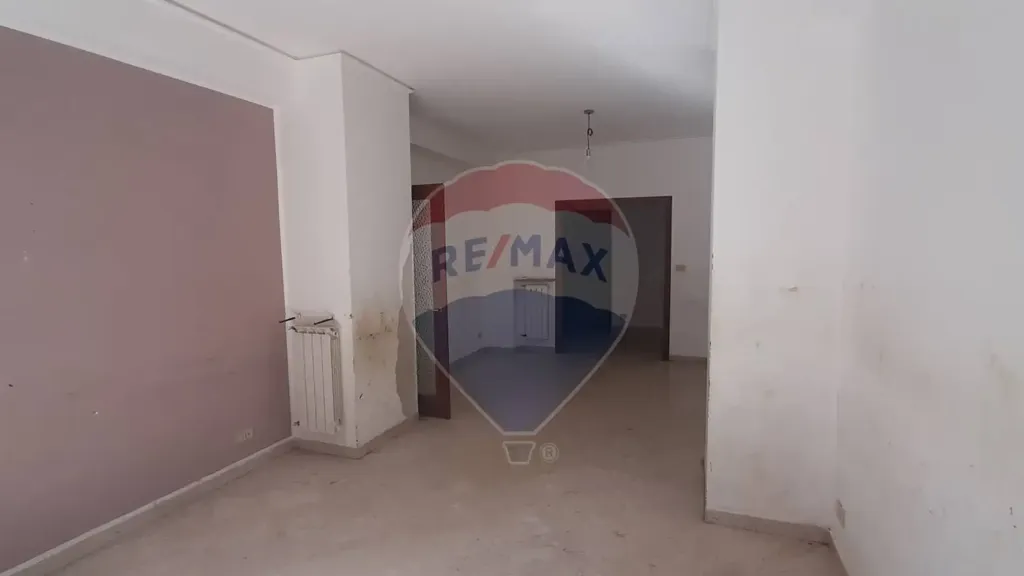 Esik - Ground Floor Apartment with Terrace in Palermo