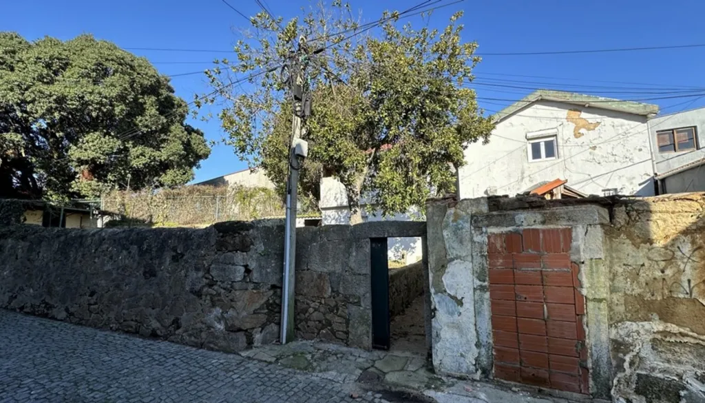 Giardino - Building Land with PIP Approval in Foz do Douro