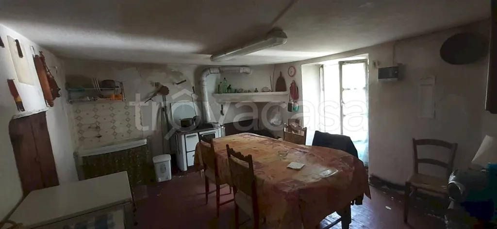 Dining Room - Rustic Property with Fienile in Acceglio
