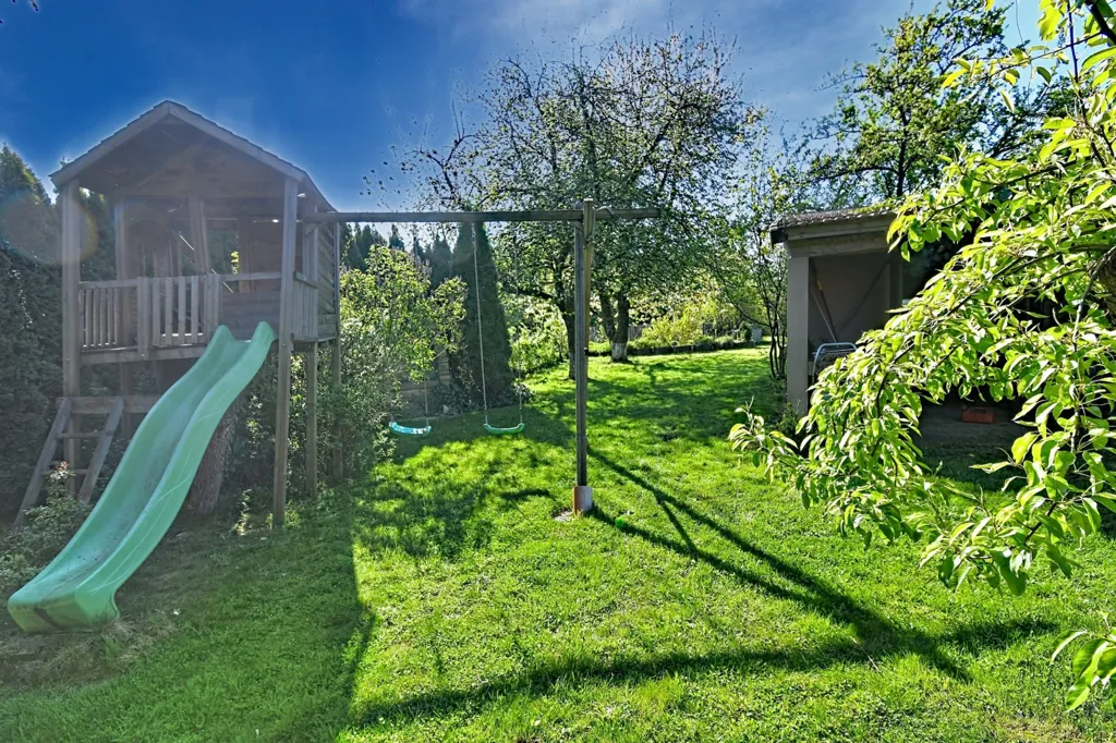 Jardin - Maison de Caractère en Pierre à Morfontaine