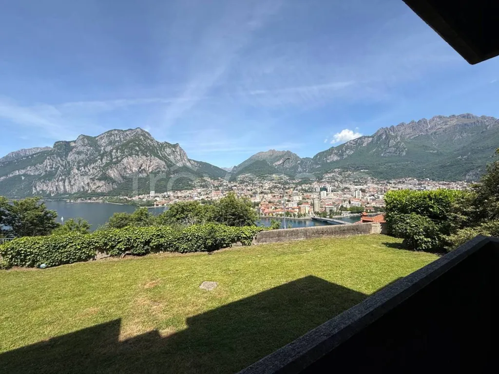 Terrasse - Villa with Lake View in Malgrate