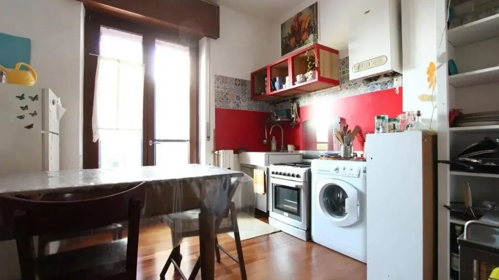 Cuisine - Rustic-Style Apartment with Balcony in Verona