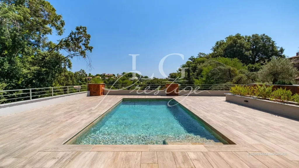 Pool - Contemporary Residence with Pool in Esterel