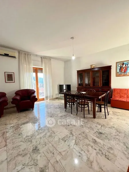 Söögituba - Student Apartment with Balcony in Cosenza