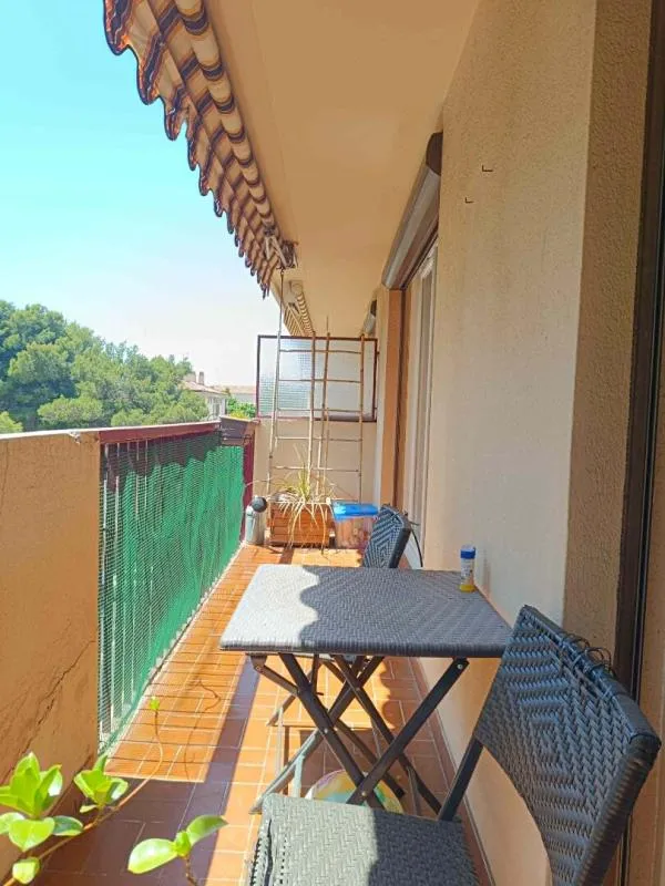 Rõdu - Apartment with Balcony in Istres