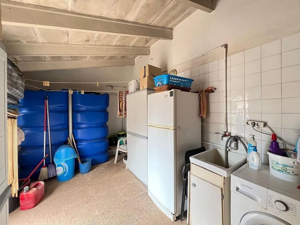 Pesuköök - Rustic House with Pool in Reis Catòlics