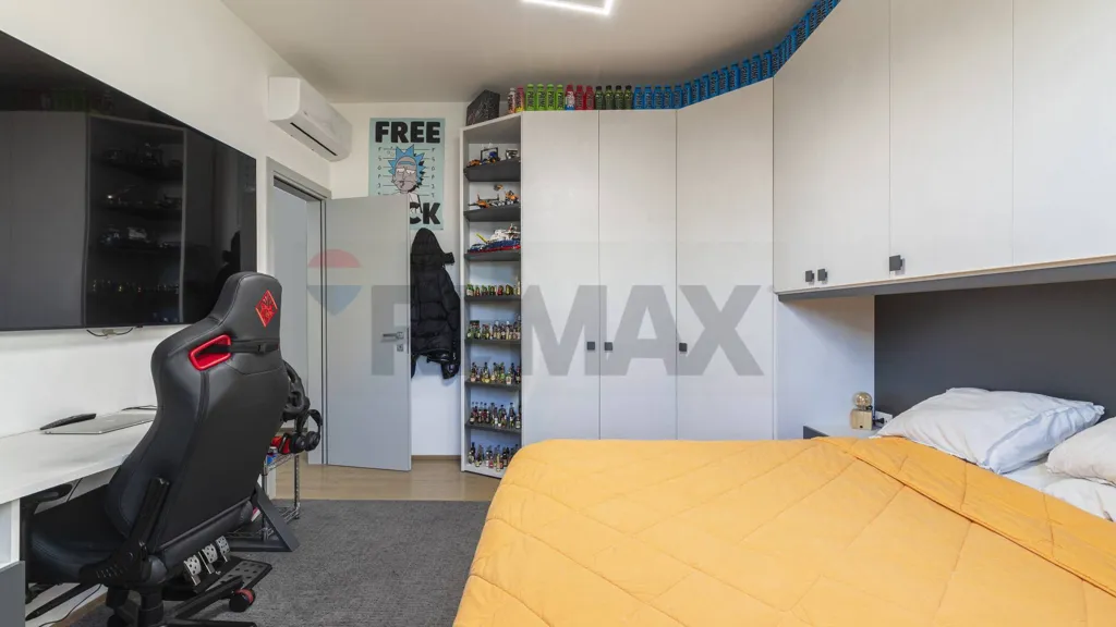 Magamistoad - Rearranged Apartment with Balcony in Modena