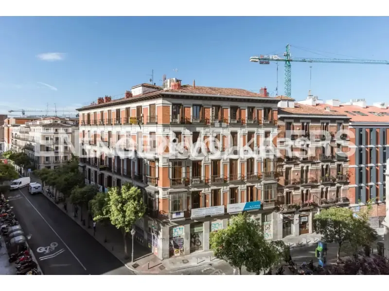Extérieur - Modern Apartment with Balcony in Malasaña