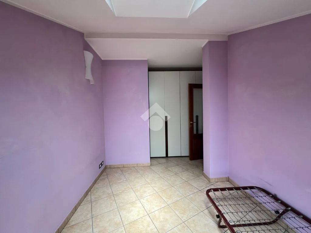 Pièces - 3-Bedroom Apartment with Garage in Revello