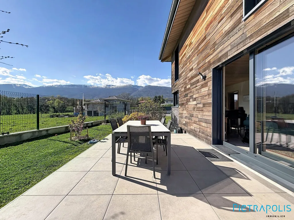 Terrasse - Villa avec Jardin et Terrasse à Échenevex