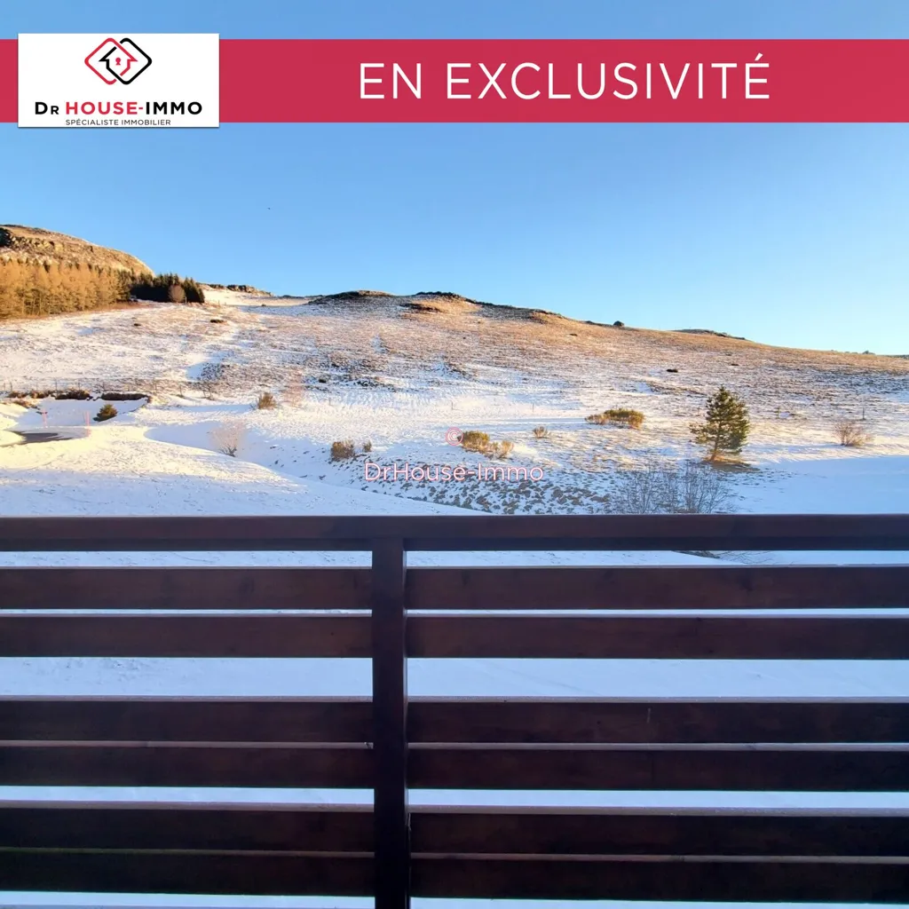 Balcon - Appartement avec Balcon et Piscine à Super-Besse