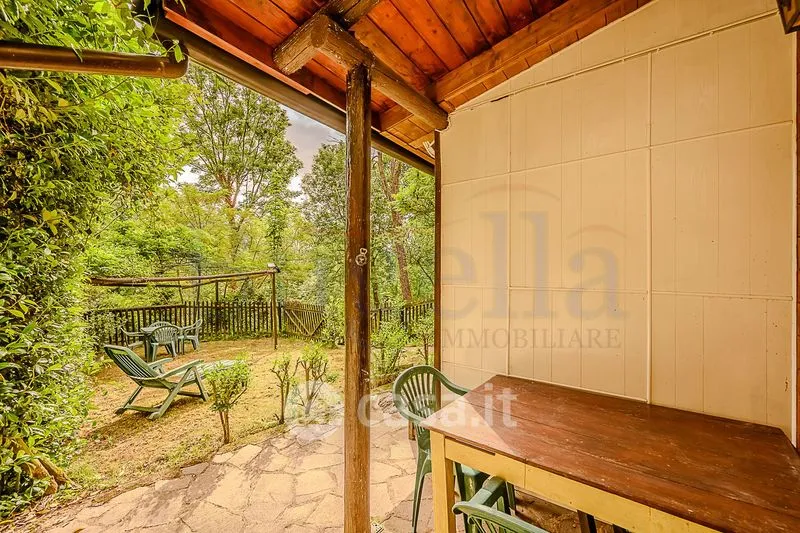 Terrasse - Modern Bilocale with Garden in Villa del Bosco