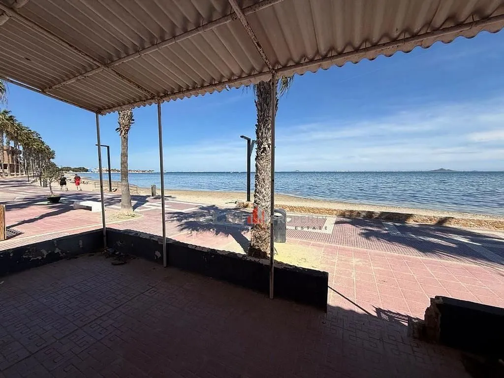 Terraza - Casa con terraza en primera línea de playa en Los Alcázares