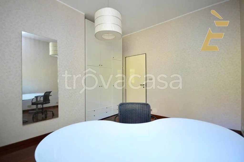 Kabinet - Penthouse with Panoramic View in Moncalieri