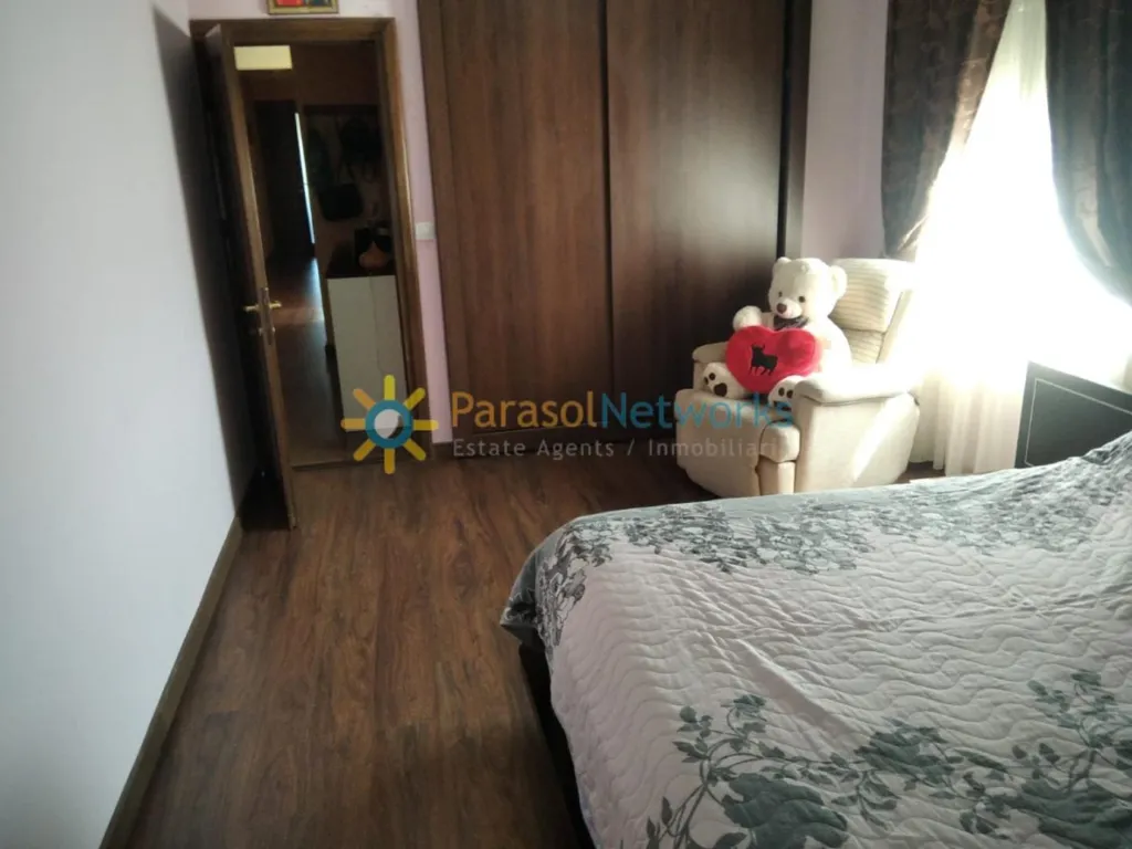 Magamistoad - Detached Villa with Pool in Ador