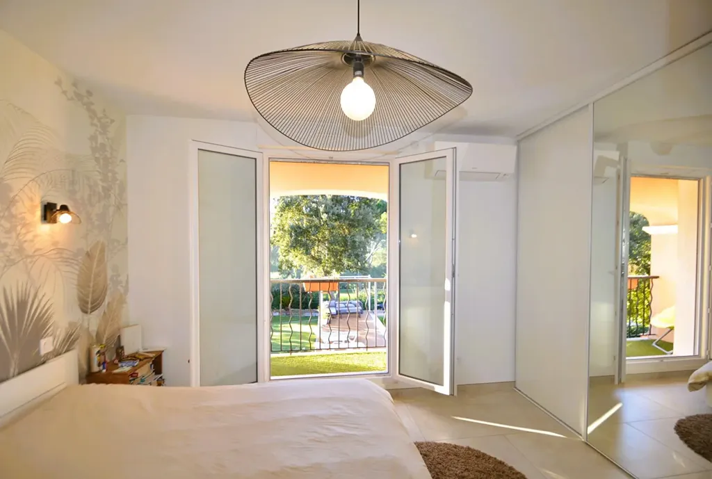 Chambres - Villa Néo-Provençale avec Piscine à Saint-Raphaël