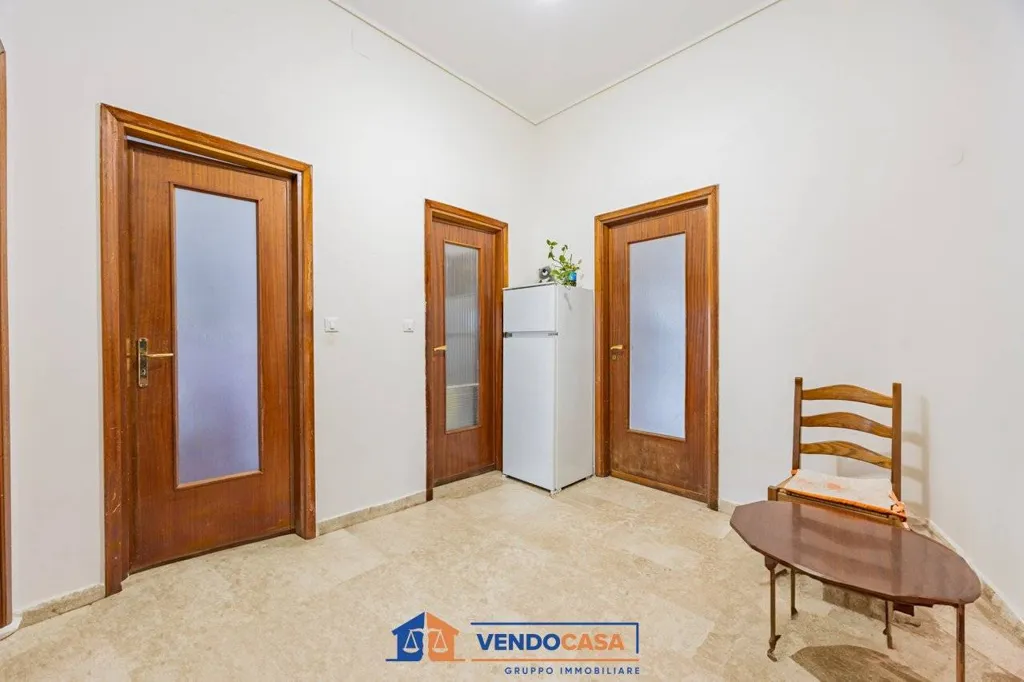 Esik - Balcony-Featured Apartment in Cuneo