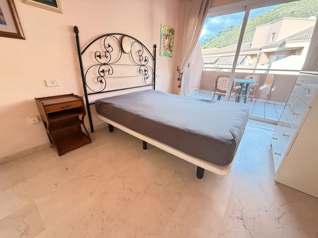 Magamistoad - Renovated Apartment with Pool View in Las Arenas