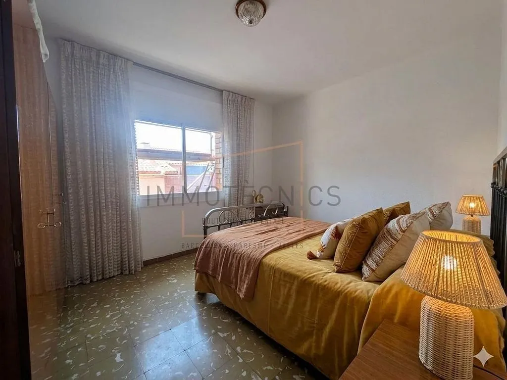 Chambres - Apartment with Balcony in L'Hostal - Lledoner