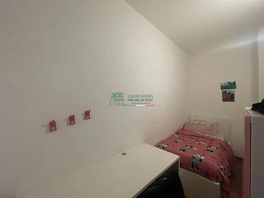 Magamistoad - Fully Renovated House with Balcony in Ragusa
