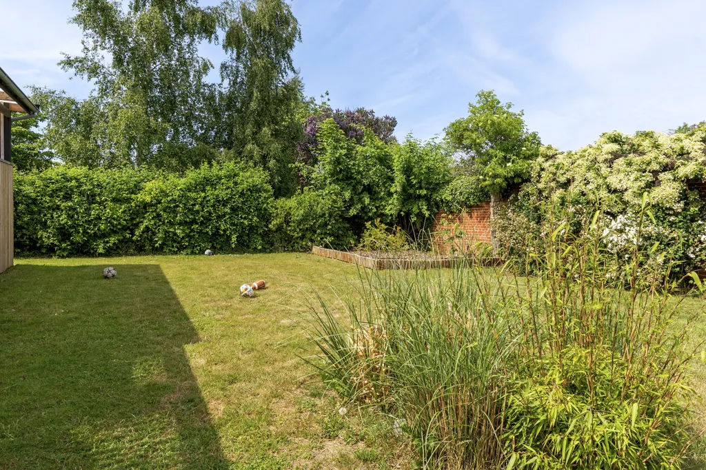 Jardin - 1950s Villa with Garden in Rønne