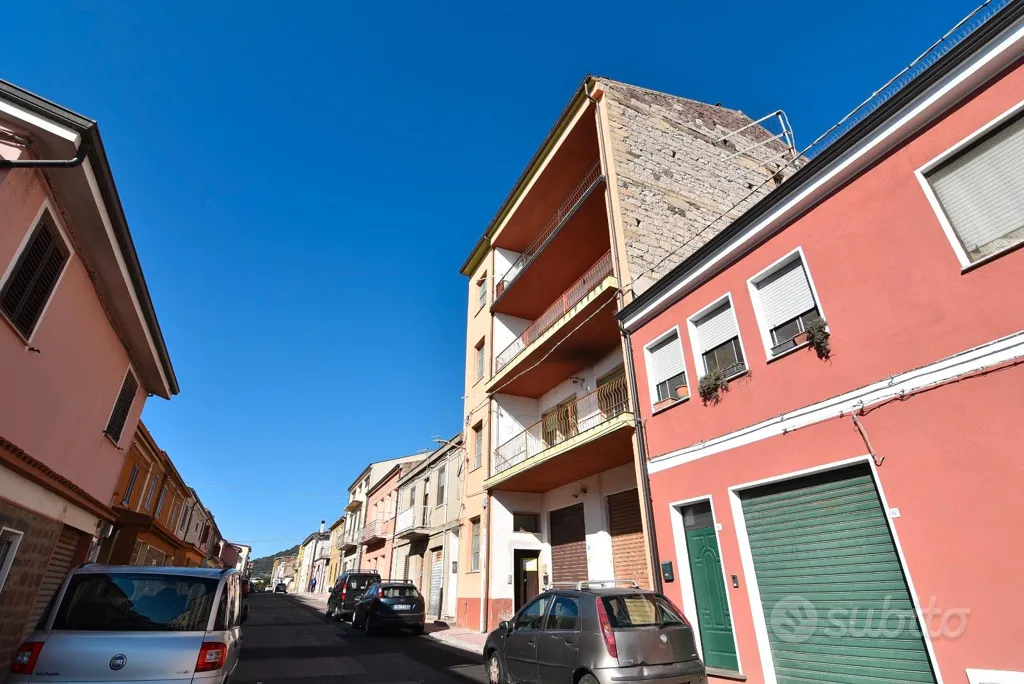 Extérieur - Spacious First-Floor Apartment in Sertinu, Macomer