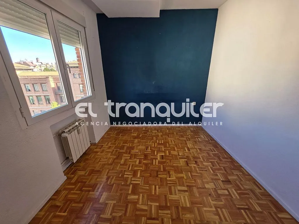 Pièces - Apartment with Terrace in De Teruel Street