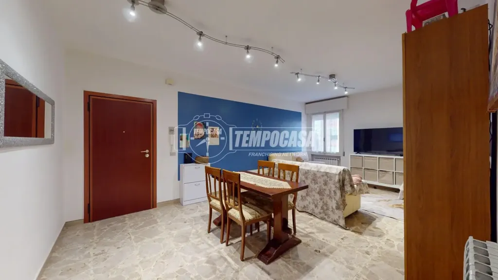 Salle à manger - Spacious Apartment with Balcony in Carpi