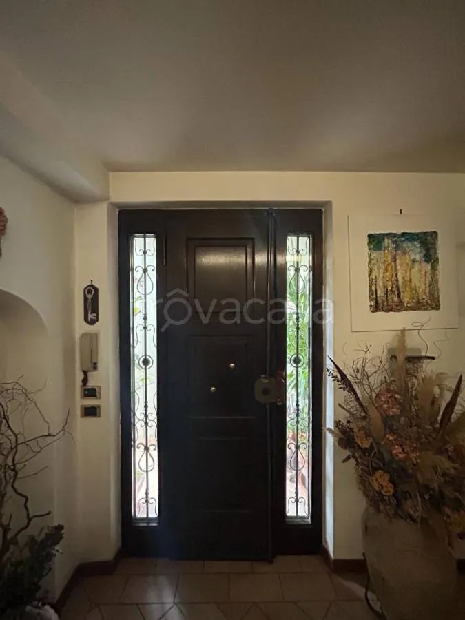 Esik - Ground Floor Apartment with Garden in Passignano