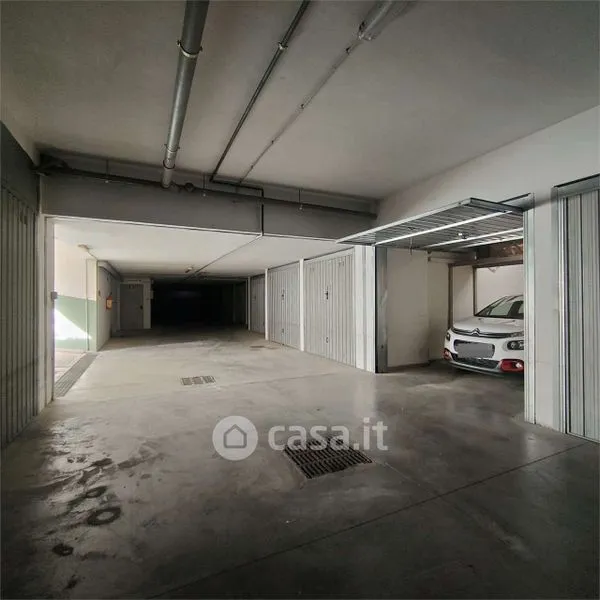 Garage - Modern Penthouse with Terrace in Brindisi