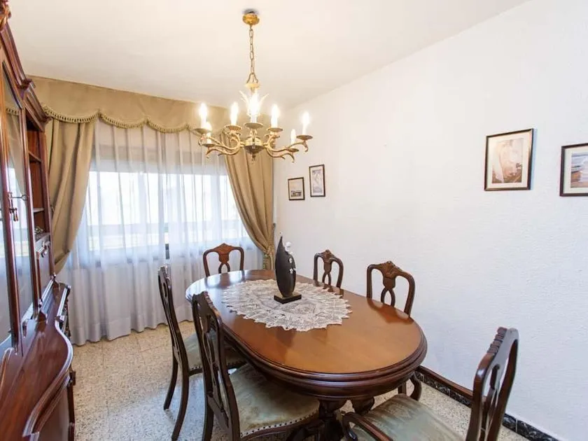 Salle à manger - Apartment with Terraces in Miraflores, Zaragoza