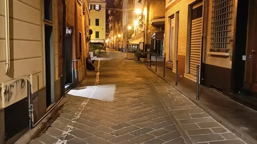 Esik - Apartment with Terraces in Chiavari Centre