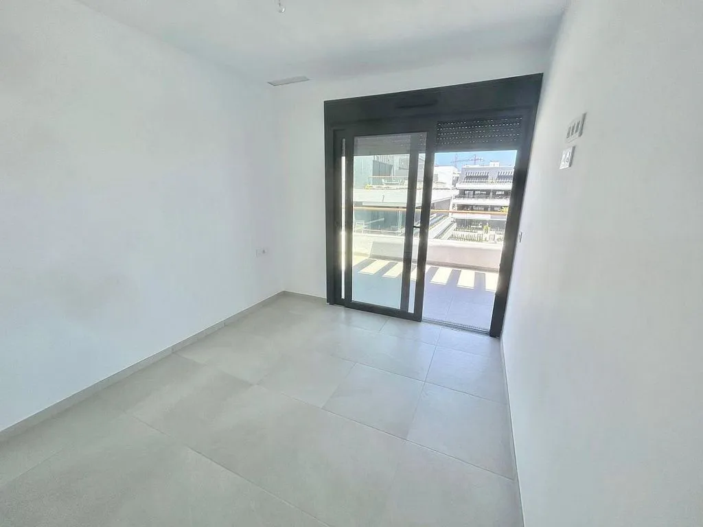 Pièces - Penthouse with Pool in Torrevieja