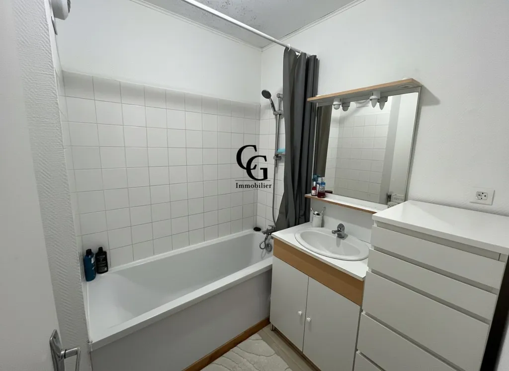 Salles de bain - Appartement T3 avec Balcon à Rezé