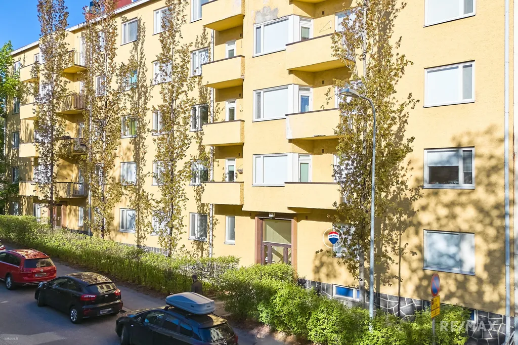 Välivaade - Modern Flat with Garden Access in Munkkiniemi