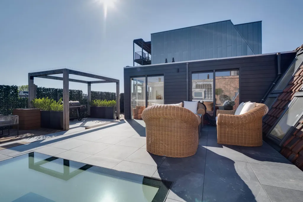 Terrass - Renovated Gallery Flat with Rooftop in Coolhaven