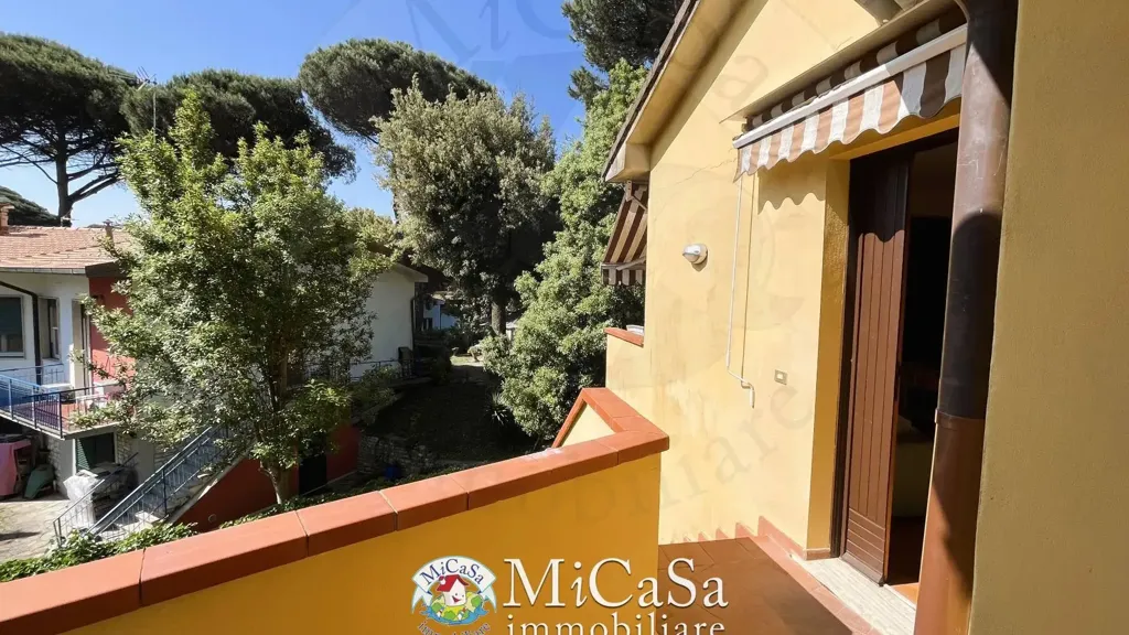 Rõdu - Twin-Occupancy Apartment with Terrace in Pisa