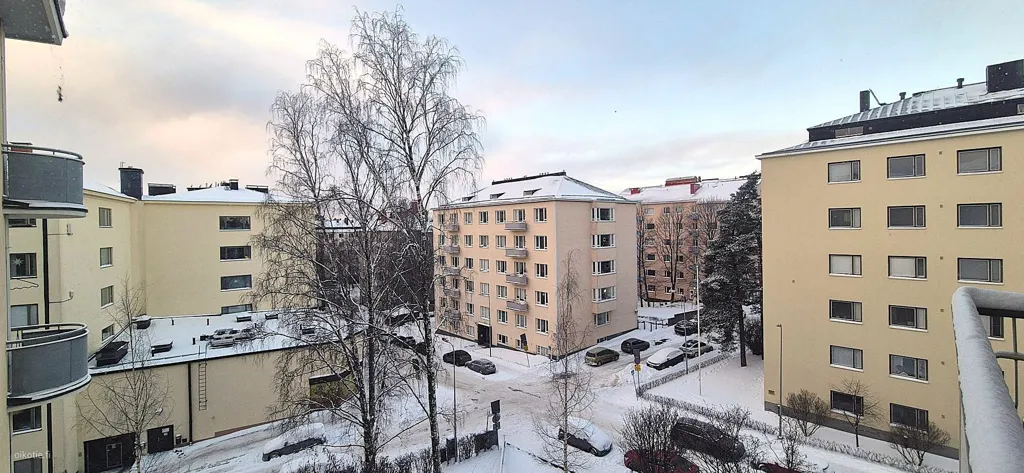 Balcony - Apartment with Balcony in Munkkiniemi, Helsinki