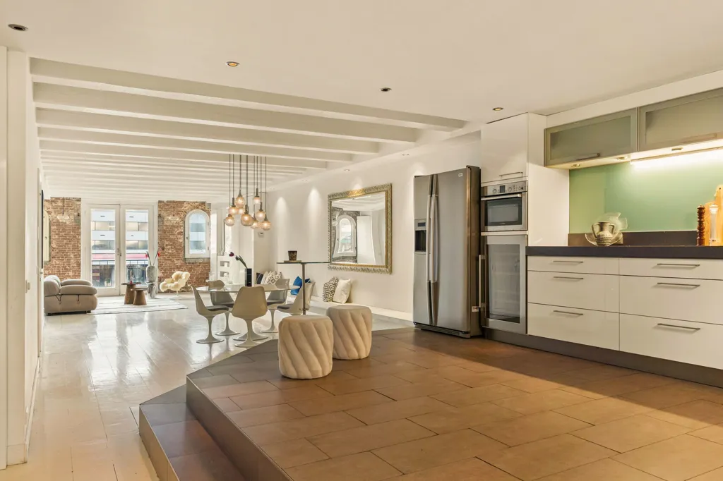 Kitchen - Galerijflat with Garden at Lijnbaansgracht
