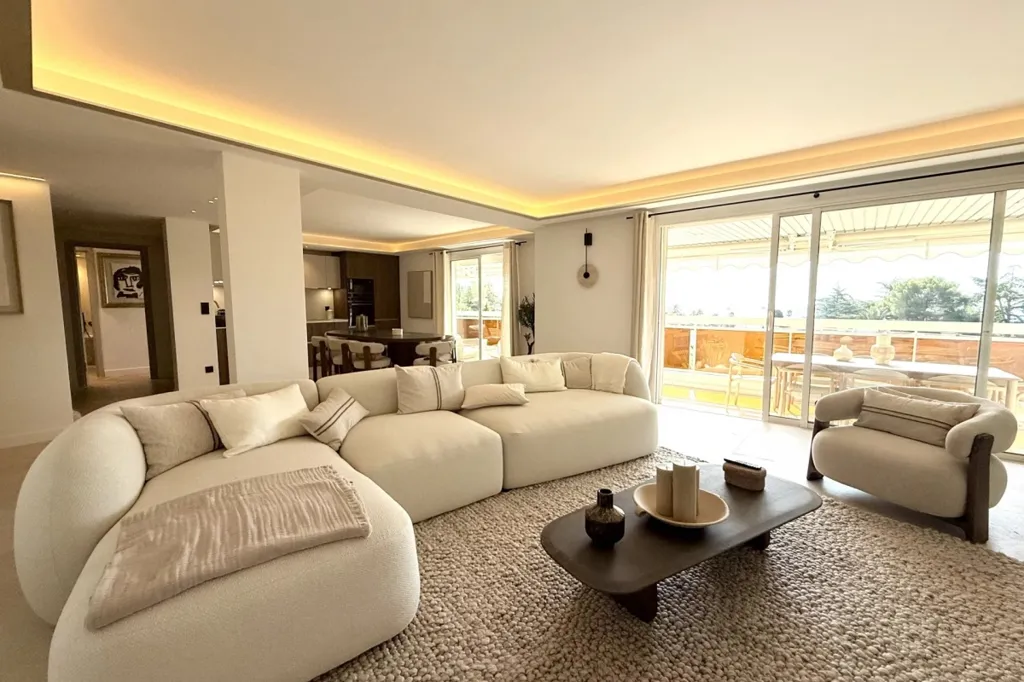 Séjour - Appartement avec Vue Mer à Cannes