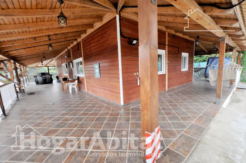 Terrasse - Semi-New Chalet with Terrace in Monserrat
