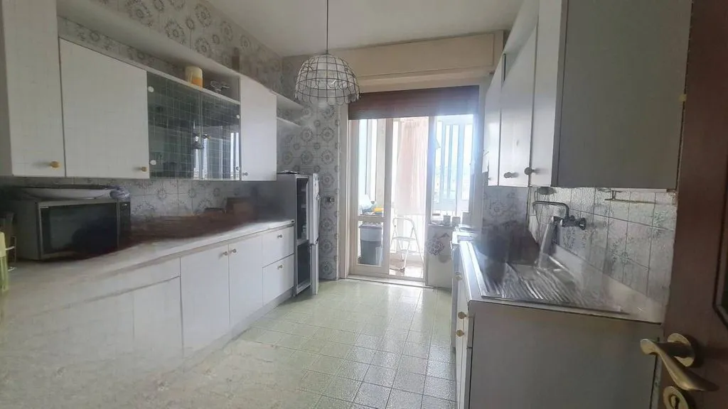Köök - Luxury Penthouse with Triple Exposure in Naples