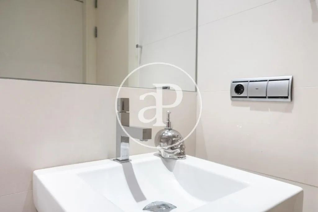 Vannitoad - Luxury Penthouse with Sea Views in Diagonal Mar