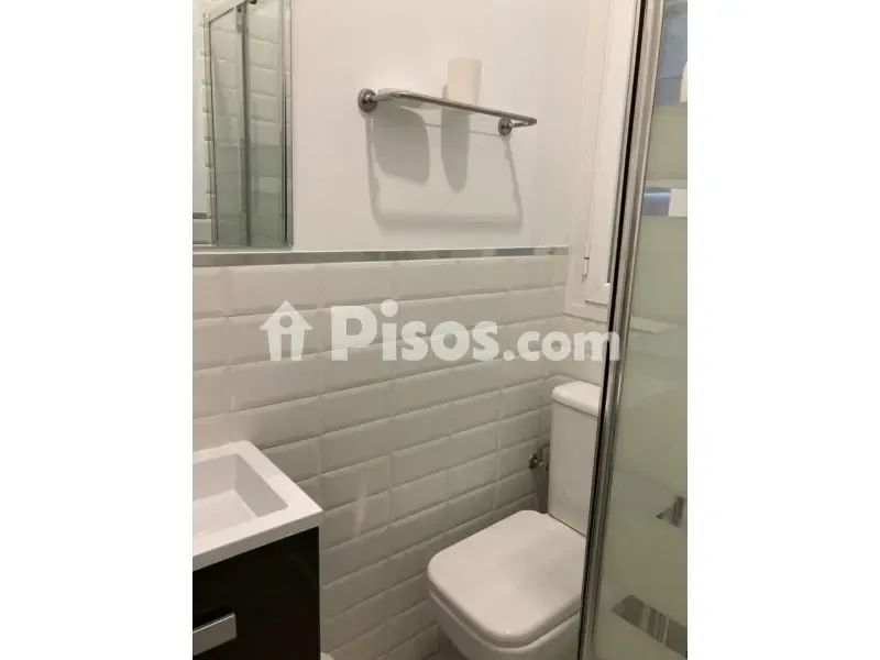 Salles de bain - Refurbished Flat with Lift in Vallehermoso, Madrid