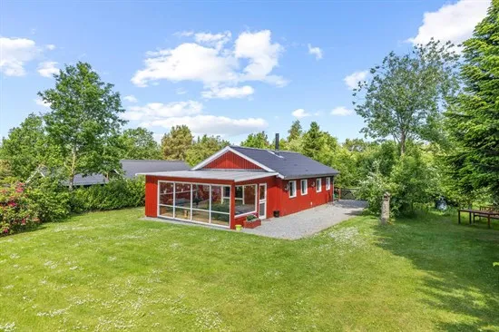 Aed - Cottage with Garden in Toftlund