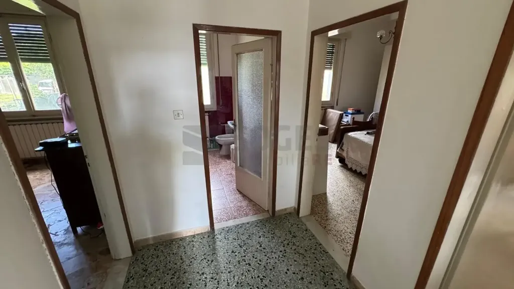 Esik - Independent House with Garden in Reggello