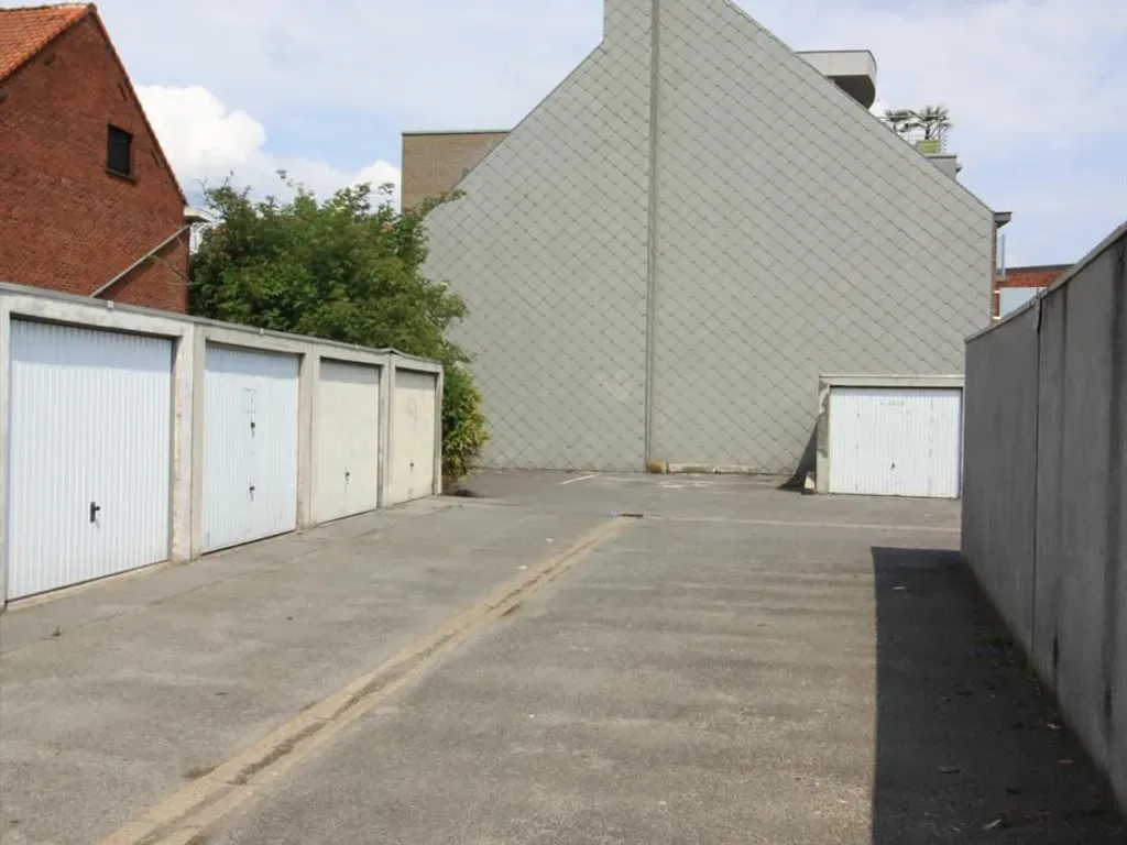 Välivaade - Garage in Central Roeselare