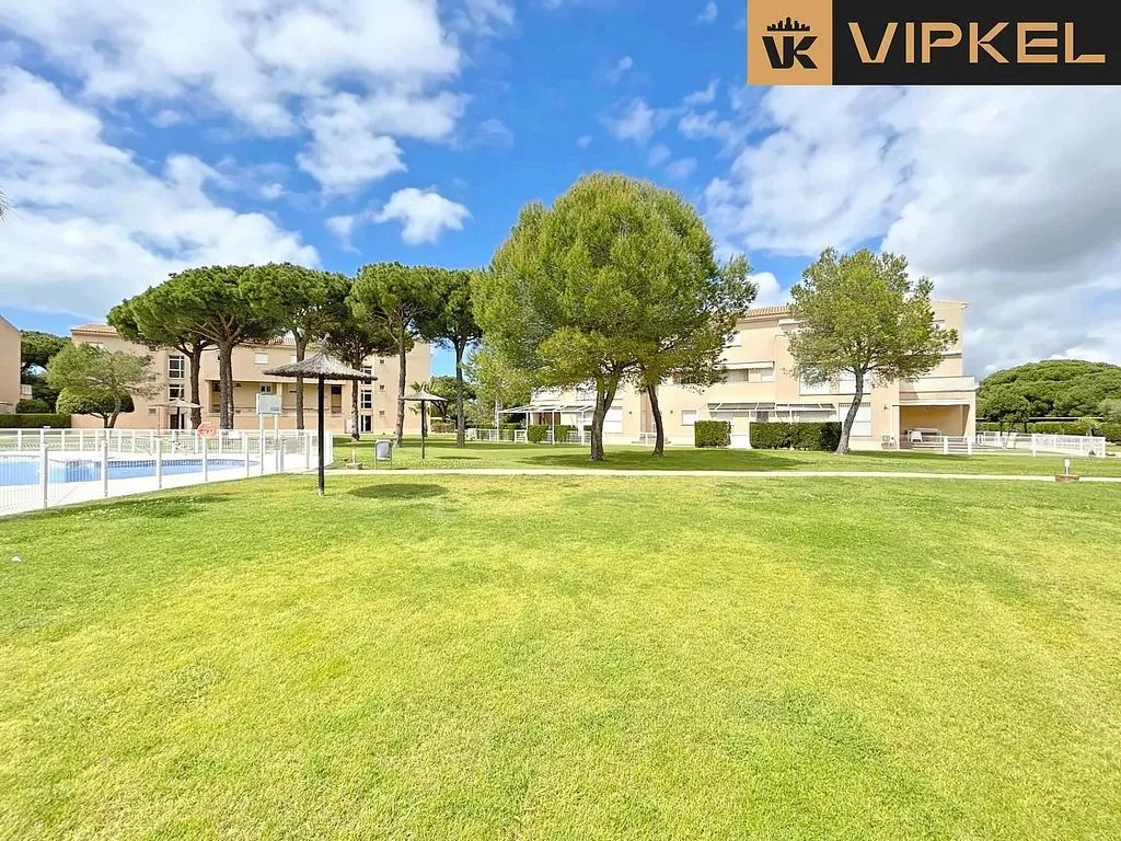 Garden - Penthouse with Pool and Golf View in Novo Sancti Petri
