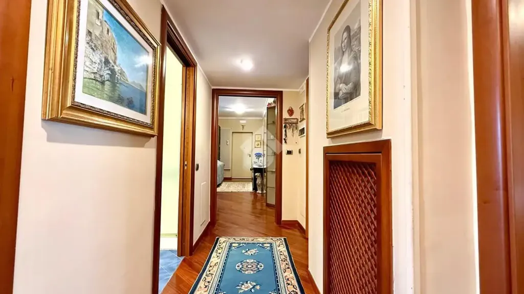 Entrée - Rustic Apartment with Balconies in Naples