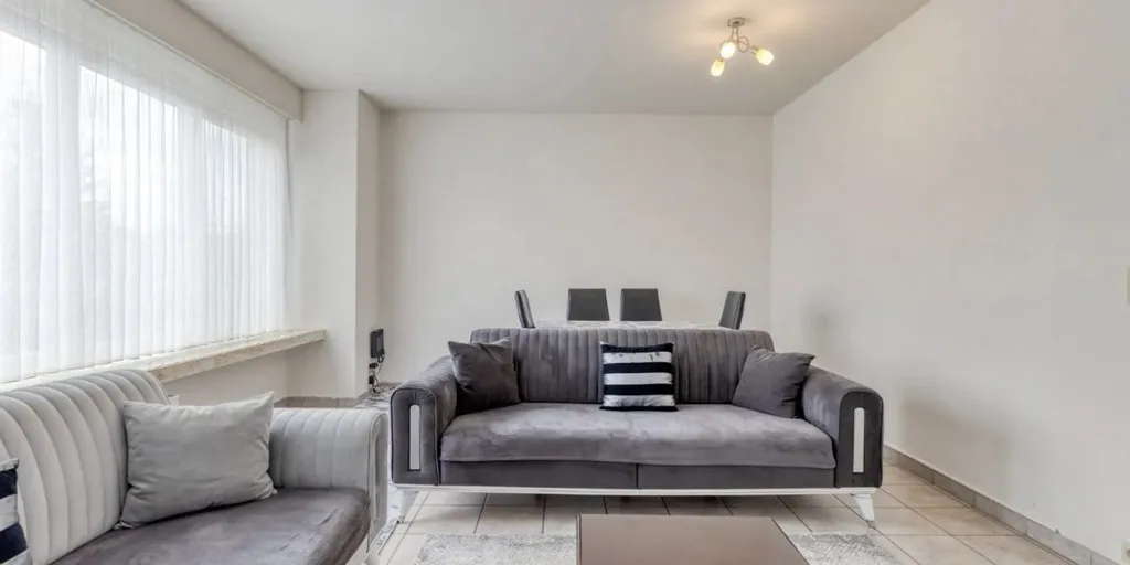 Elutuba - Apartment with Terrace in Central Temse
